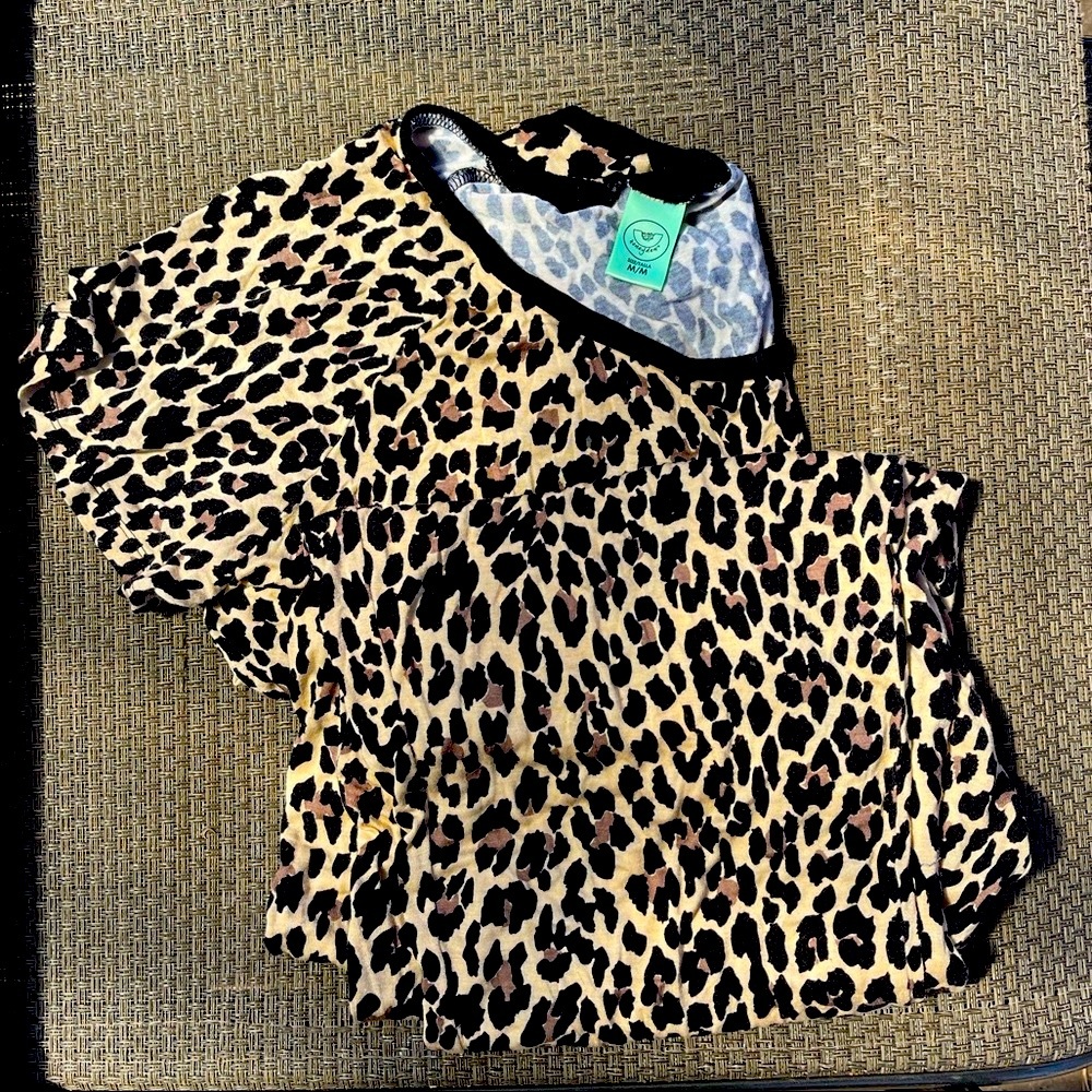 ✨3 for $15✨ Cheetah Print Pajama Set